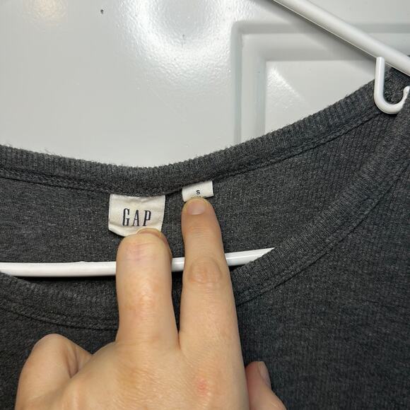 Gap Women’s‎ Short Sleeve Gray Dress Flowy Small - Picture 2 of 4